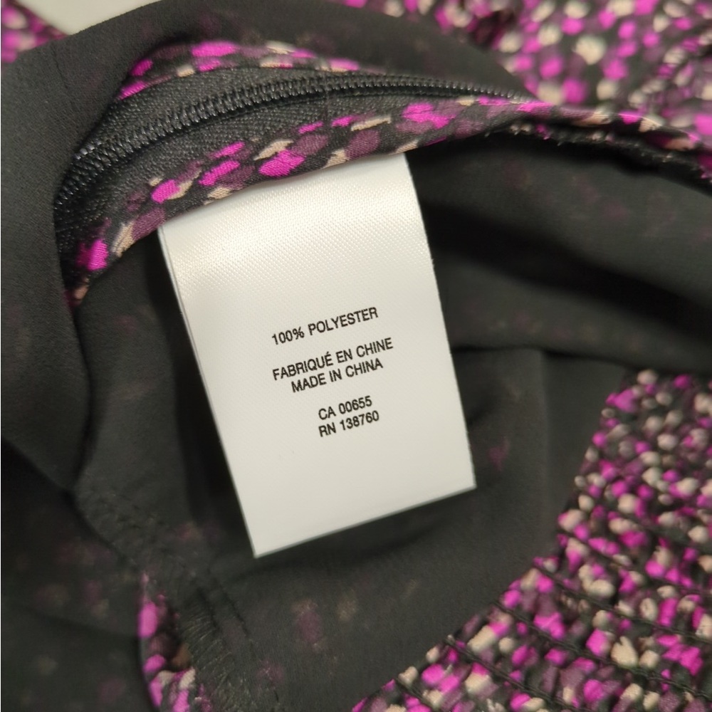 👯‍♀️Host Pick⚡️Signature by Reitmans V-Neck Blouse with Smocked Back - Picture 8 of 9